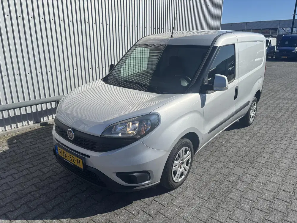 Fiat Doblo Doblò Cargo 1.3 MJ L1H1 SX*AIRCO*NAVI*CRUI uit 2021, foto 10