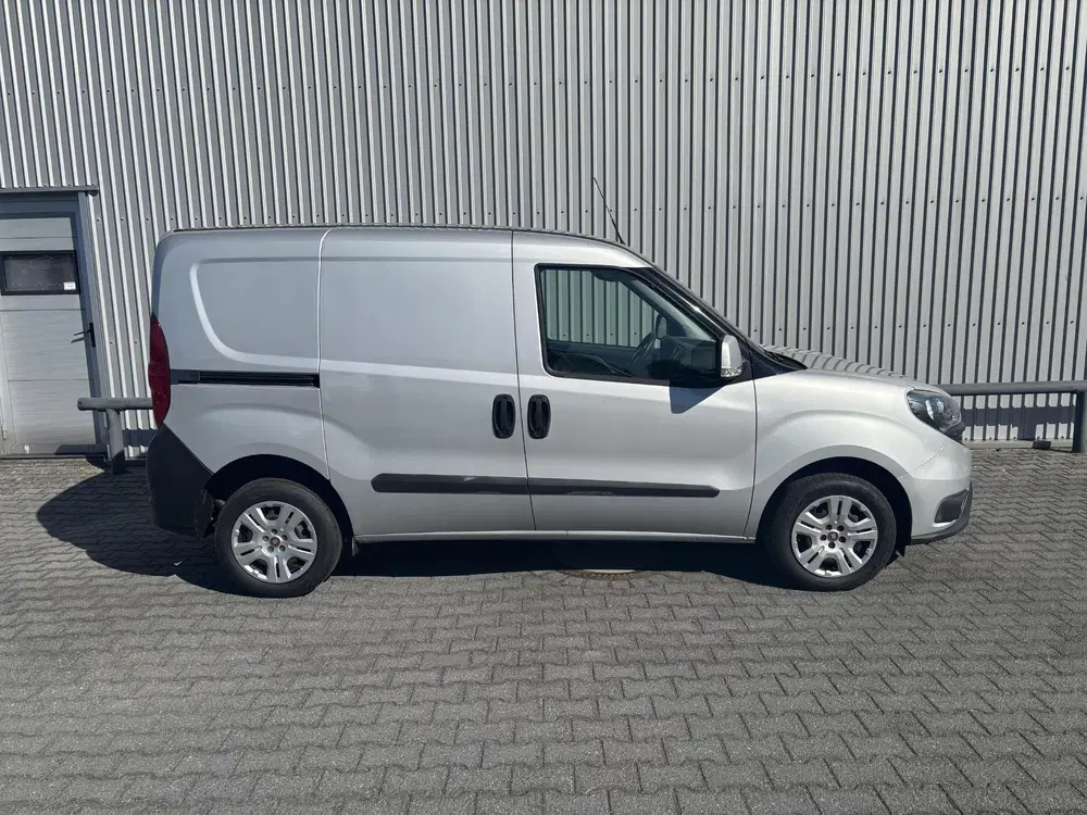 Fiat Doblo Doblò Cargo 1.3 MJ L1H1 SX*AIRCO*NAVI*CRUI uit 2021, foto 3