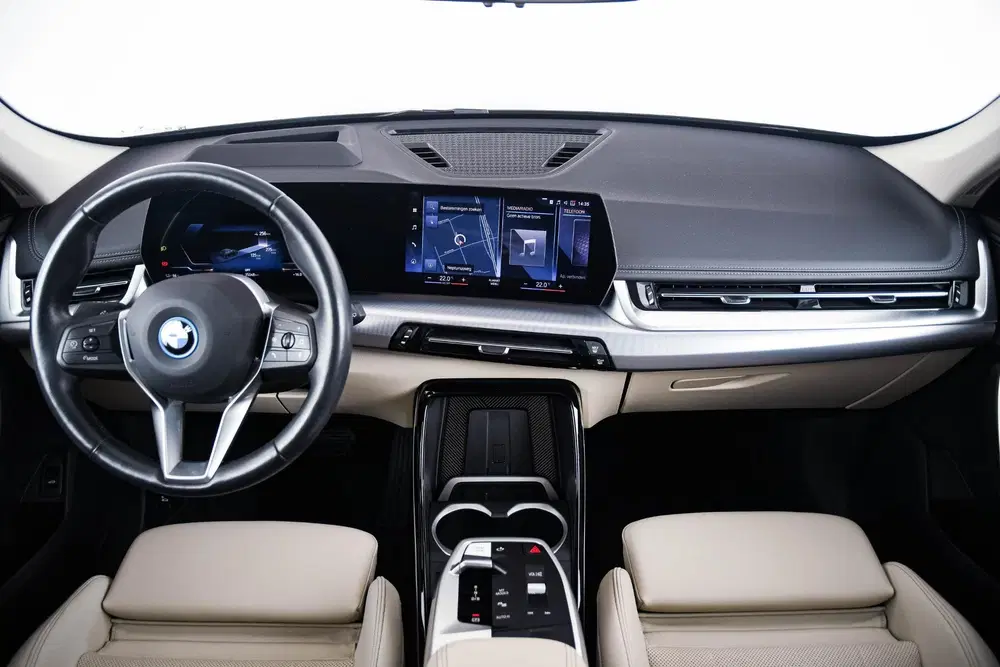 BMW iX1 xDrive30 67 kWh xLine uit 2023, foto 3