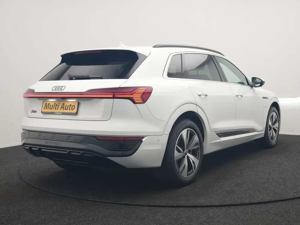 Audi Q8 e-tron 55 quattro S Line 114 kWh Dealer O.H uit 2023, foto 3