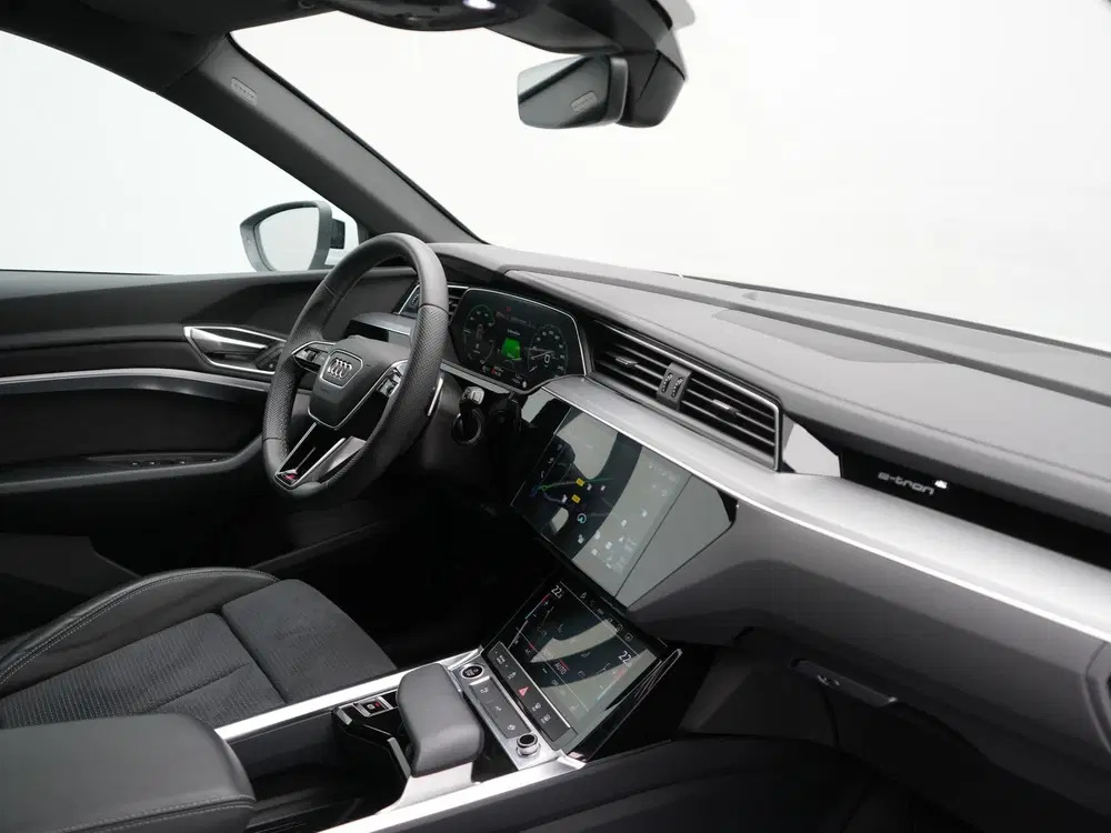 Audi Q8 e-tron 55 quattro S Line 114 kWh Dealer O.H uit 2023, foto 4