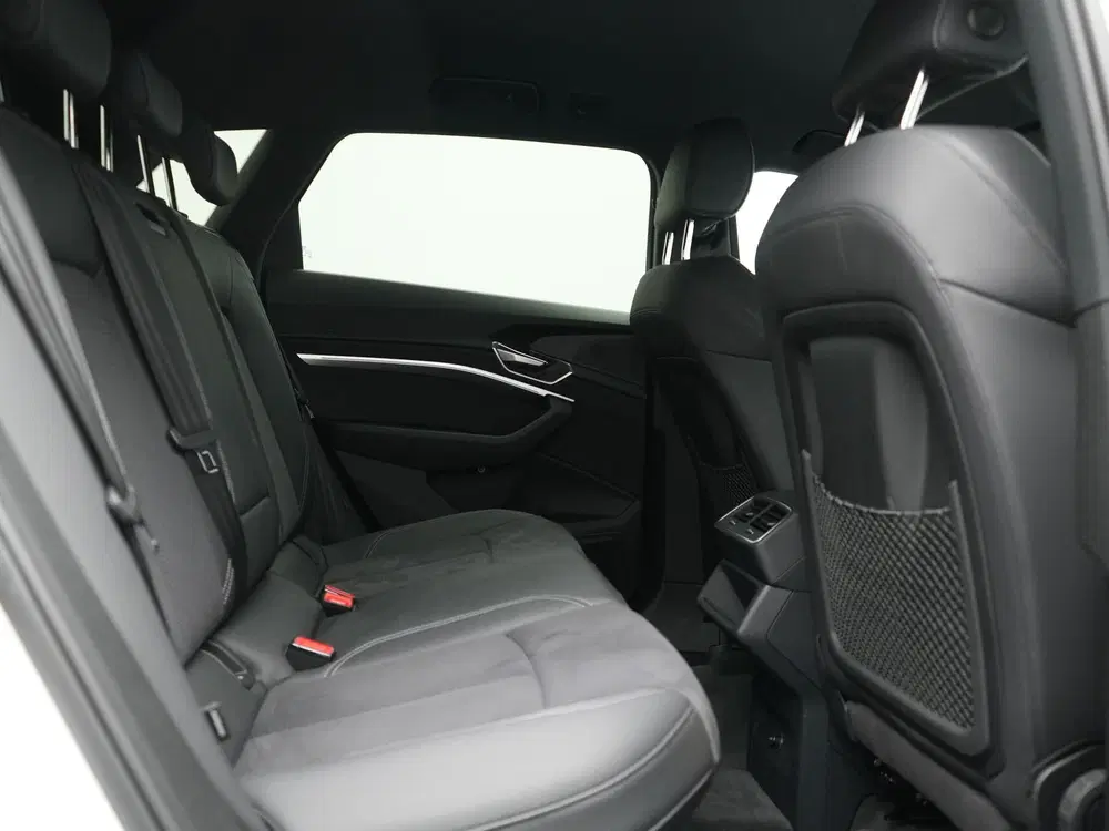 Audi Q8 e-tron 55 quattro S Line 114 kWh Dealer O.H uit 2023, foto 6