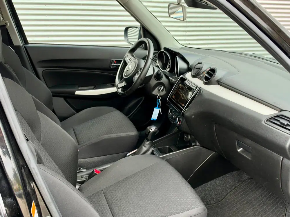 Suzuki Swift 1.2 Select Smart Hybrid uit 2023, foto 11