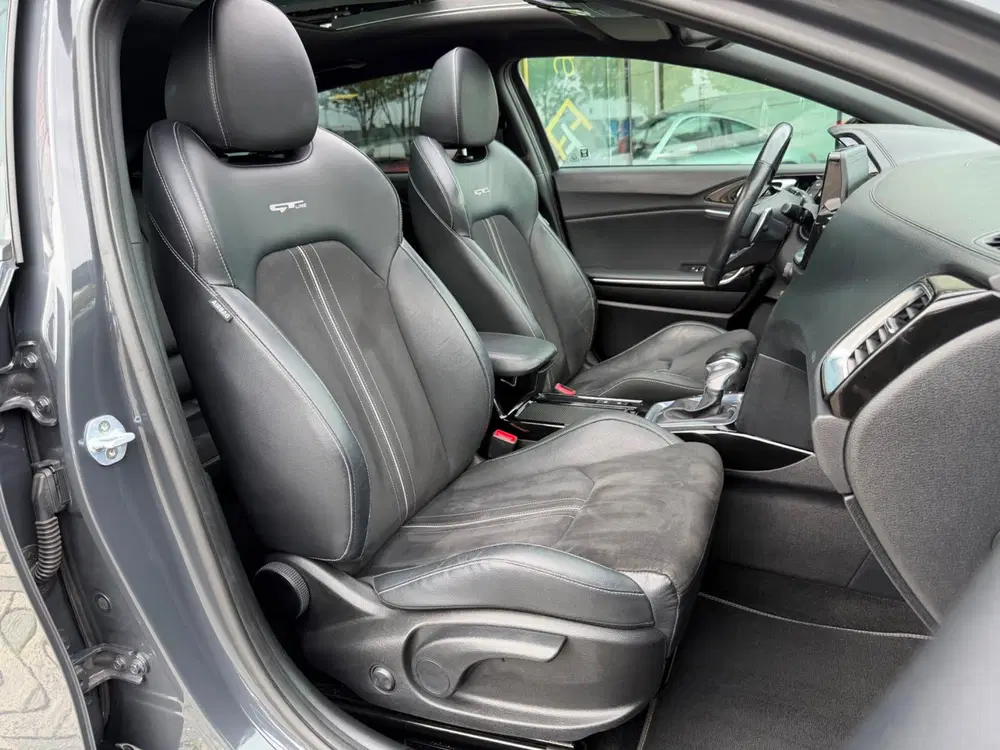 Kia ProCeed 1.4 T-GDI GT-PlusLine uit 2019, foto 11