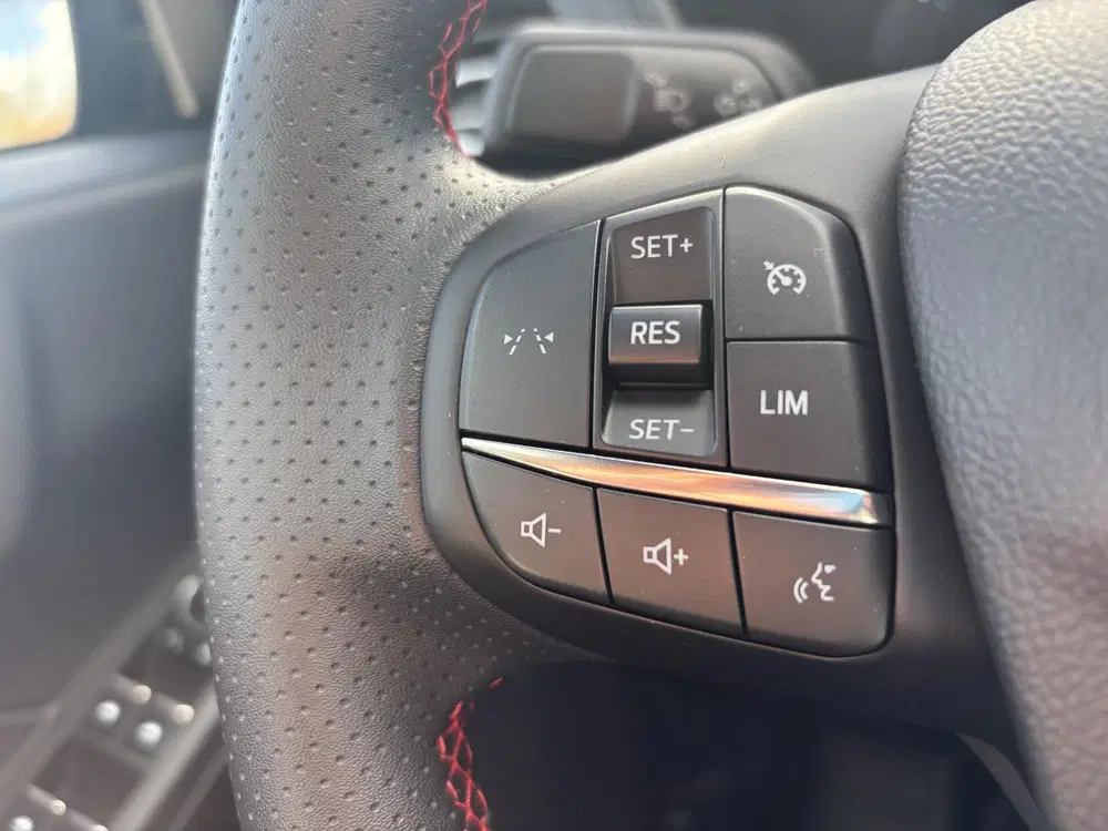Ford Kuga 2.5 FHEV ST-Line uit 2025, foto 14