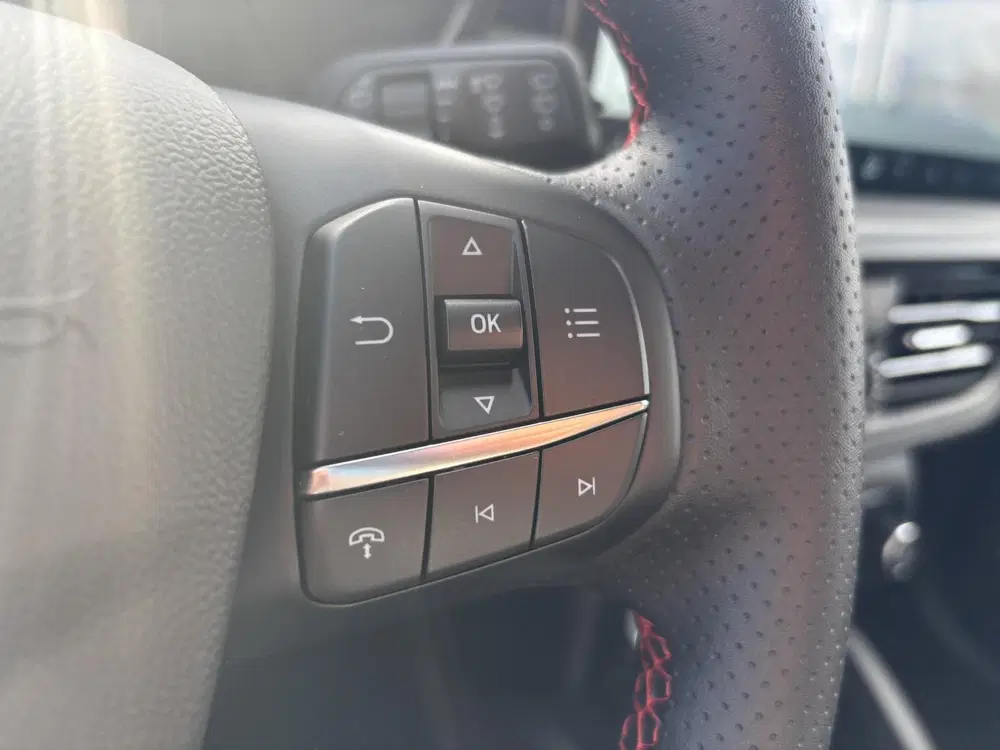 Ford Kuga 2.5 FHEV ST-Line uit 2025, foto 15