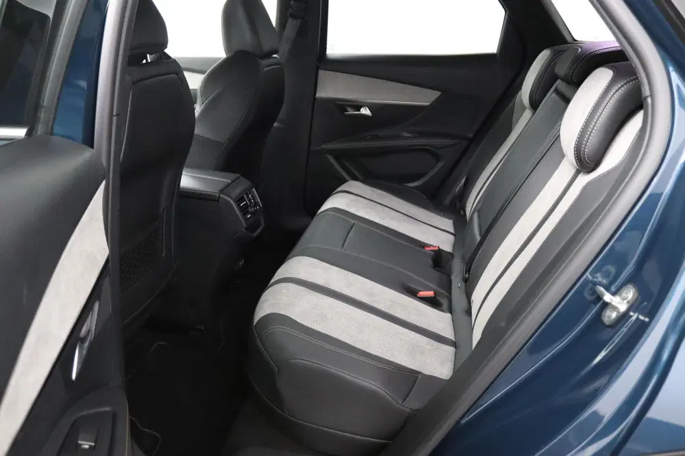 Peugeot 3008 1.6 HYbrid 225 GT uit 2021, foto 5