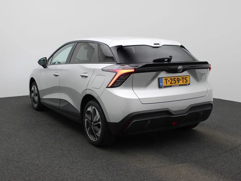 MG MG4 Electric Comfort 64 kWh uit 2023, foto 2