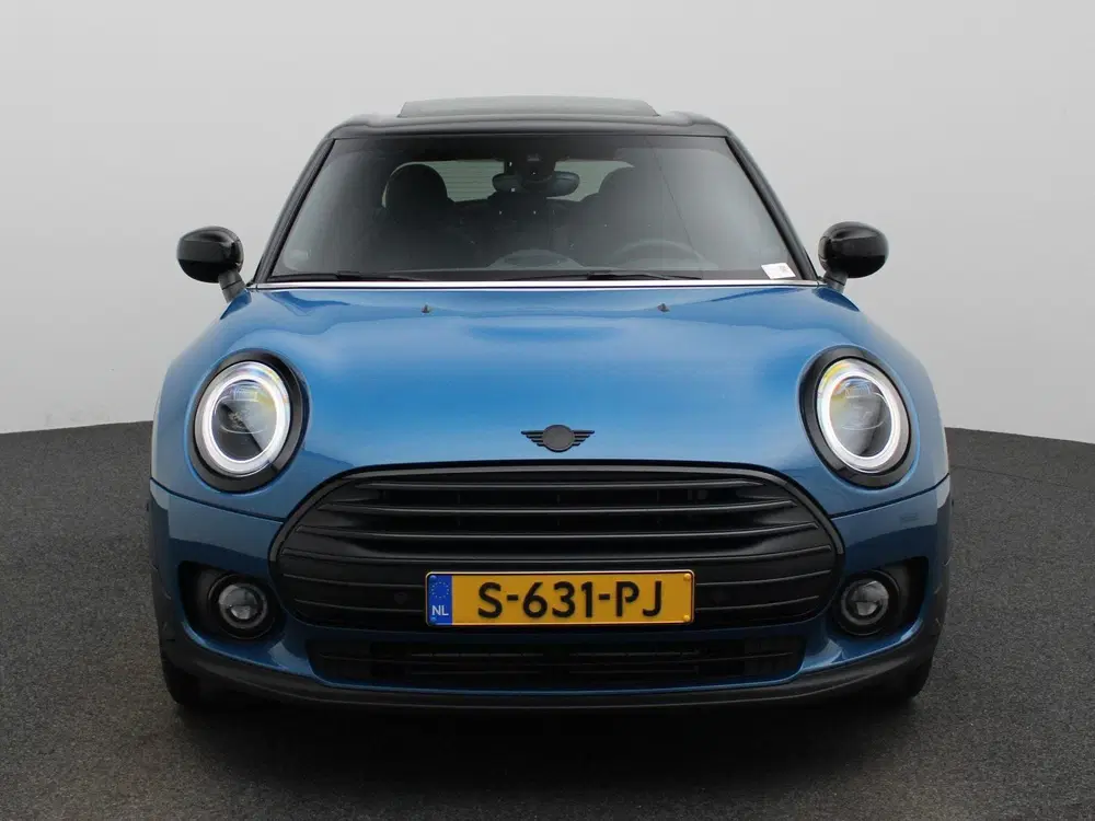Mini Clubman 1.5 Cooper Classic uit 2023, foto 3