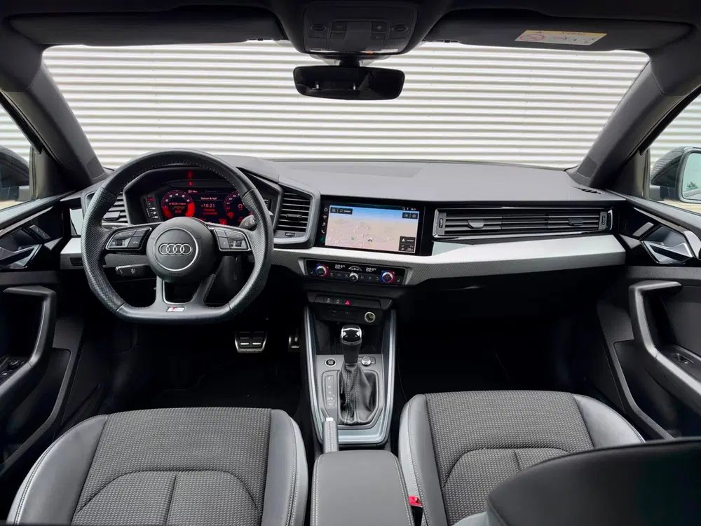 Audi A1 35 TFSI Pro Line S LINE uit 2020, foto 3