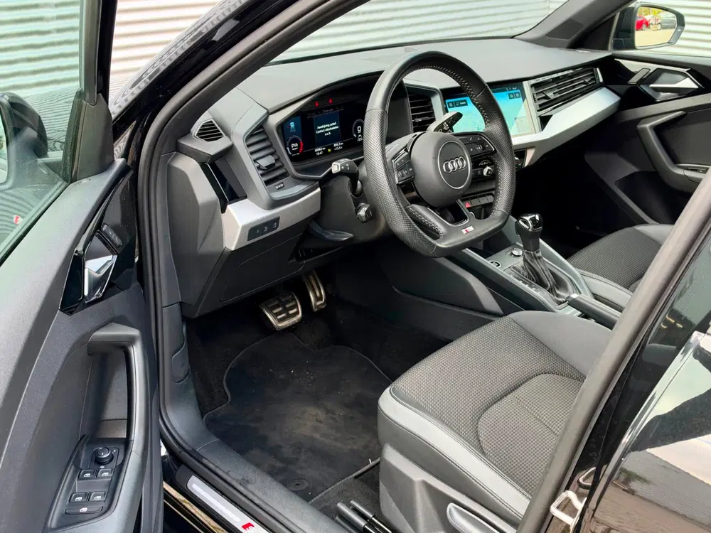 Audi A1 35 TFSI Pro Line S LINE uit 2020, foto 8