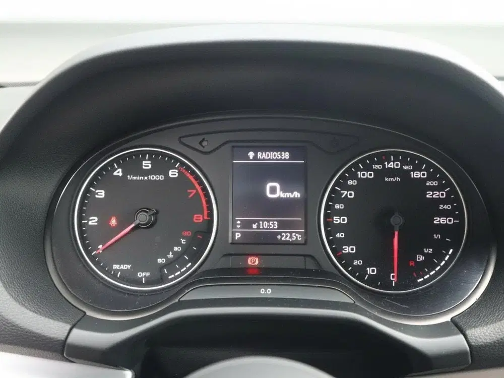 Audi Q2 30 TFSI Design Pro Line Plus uit 2019, foto 15