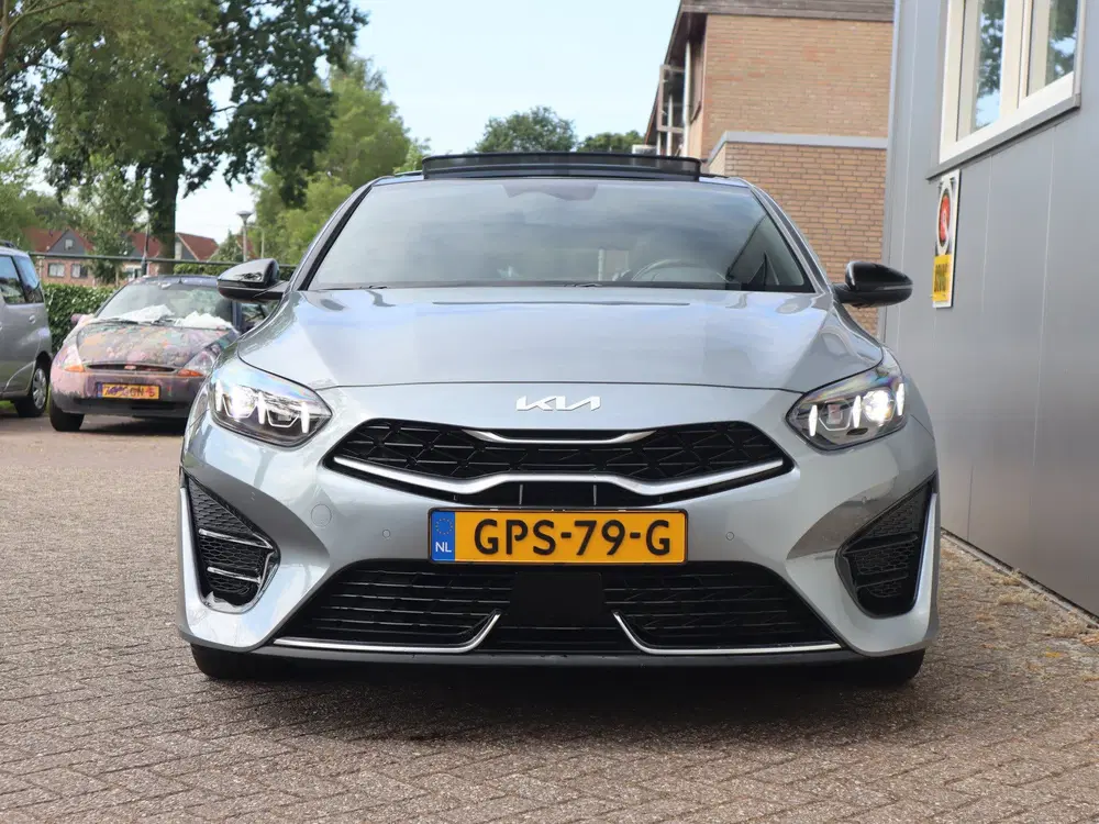 Kia ProCeed 1.5 T-GDi GT-PlusLine uit 2024, foto 15