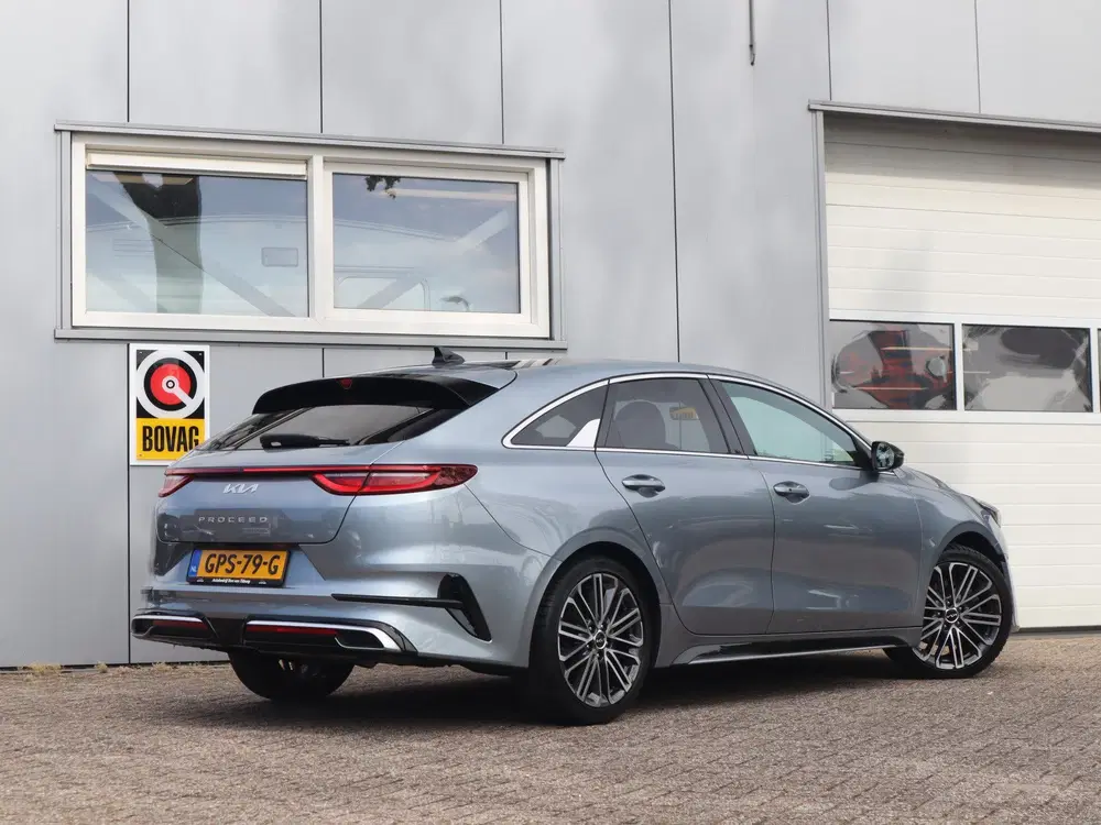 Kia ProCeed 1.5 T-GDi GT-PlusLine uit 2024, foto 2