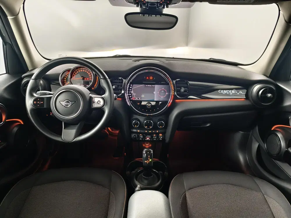 Mini Cooper 1.5 Cooper Camden Edition uit 2023, foto 3