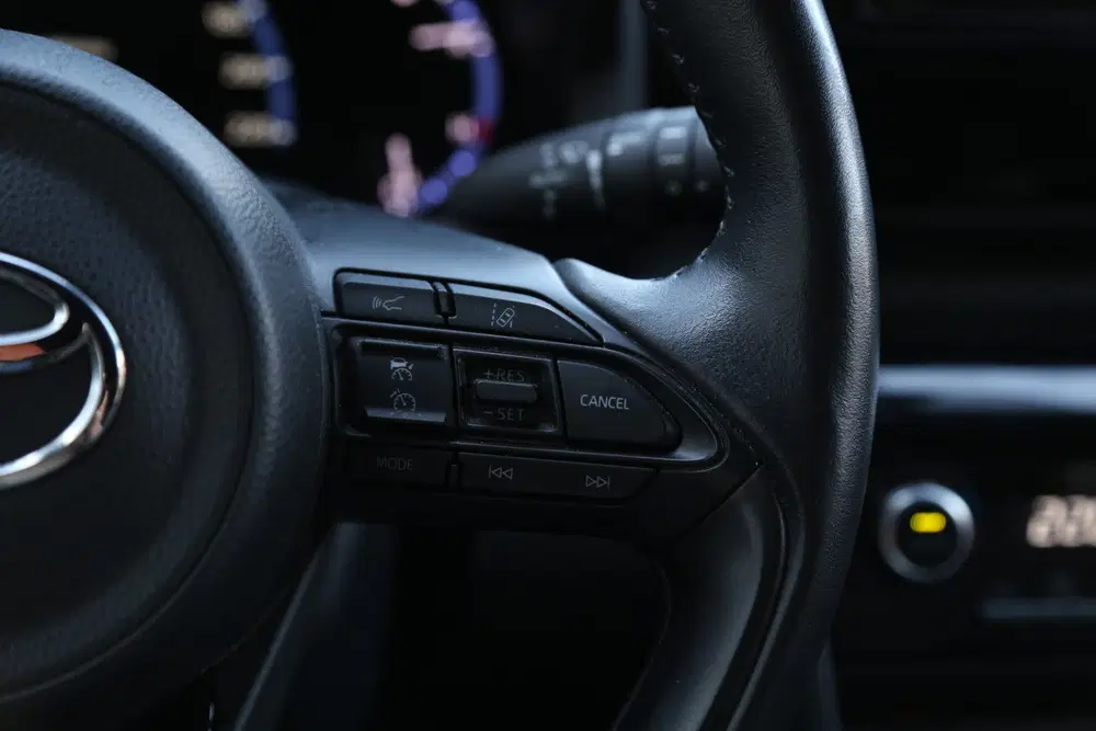 Toyota Yaris Cross 1.5 Hybrid Dynamic Bi-Tone Navi Camera AC uit 2023, foto 12