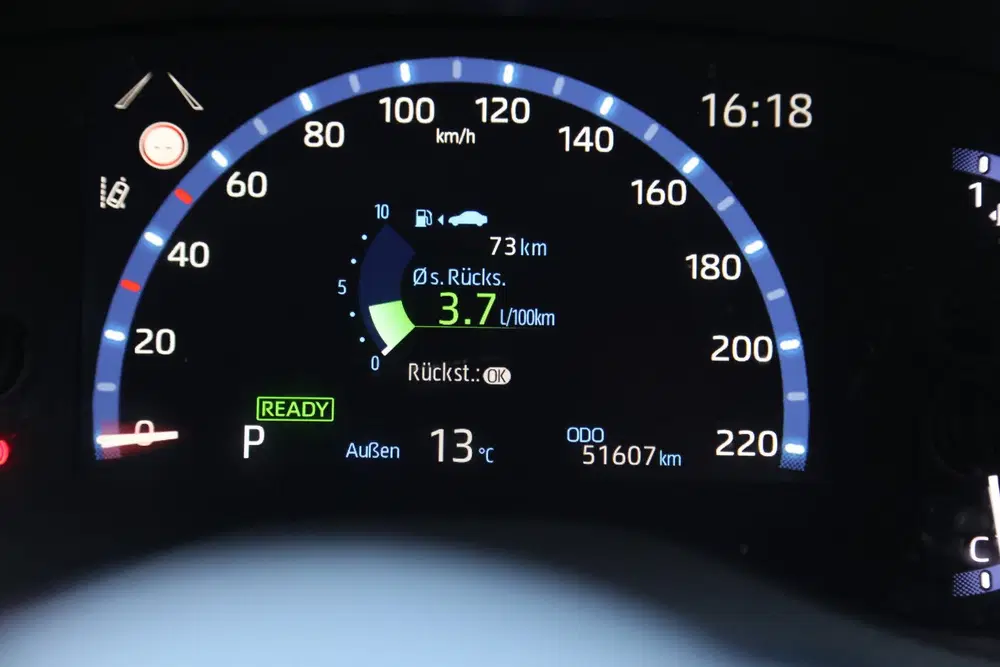 Toyota Yaris Cross 1.5 Hybrid Dynamic Bi-Tone Navi Camera AC uit 2023, foto 14