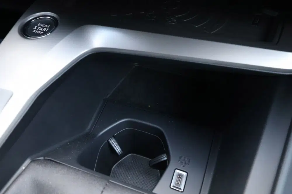 Jeep Compass 1.3T Night Eagle Limited Edition uit 2021, foto 15