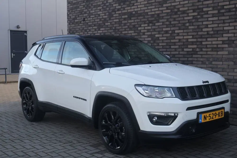 Jeep Compass 1.3T Night Eagle Limited Edition uit 2021, foto 5