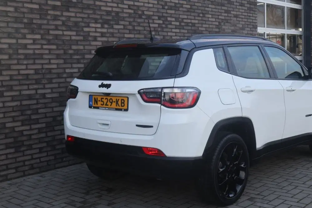 Jeep Compass 1.3T Night Eagle Limited Edition uit 2021, foto 6