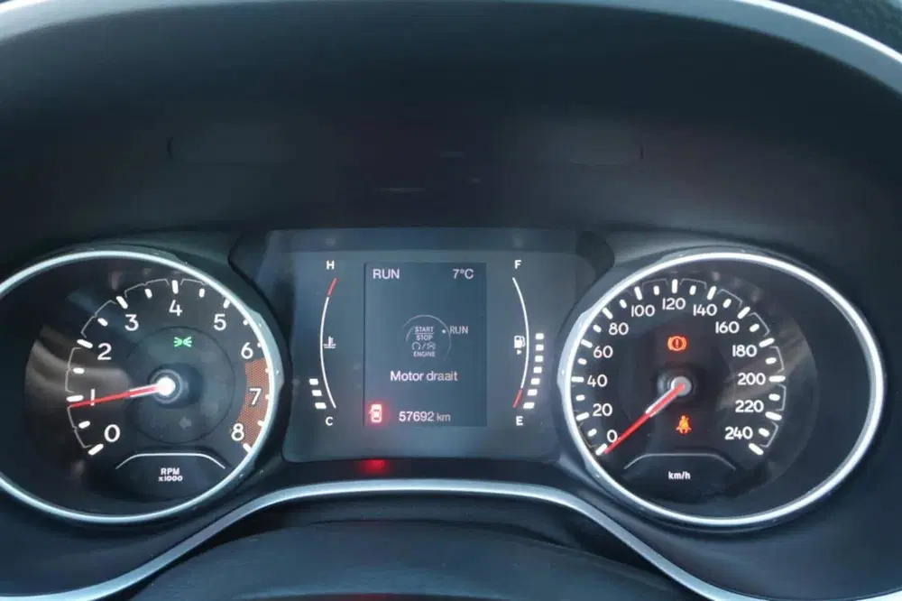 Jeep Compass 1.3T Night Eagle Limited Edition uit 2021, foto 9