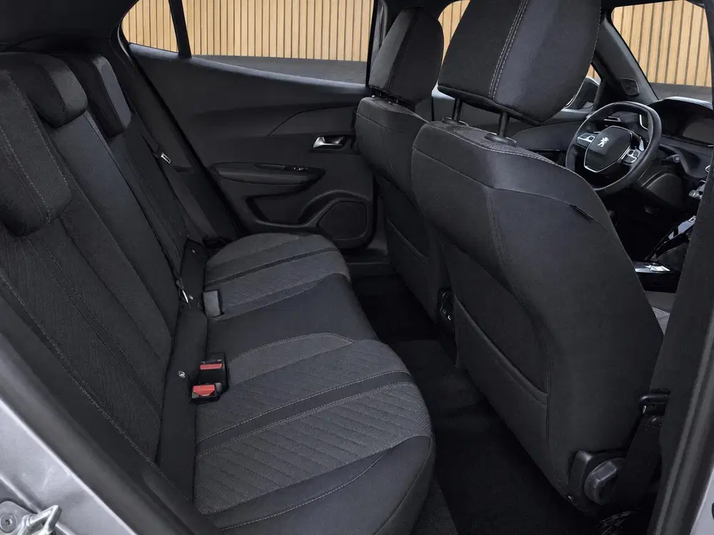 Peugeot 2008 EV Allure Pack 50 kWh uit 2025, foto 9