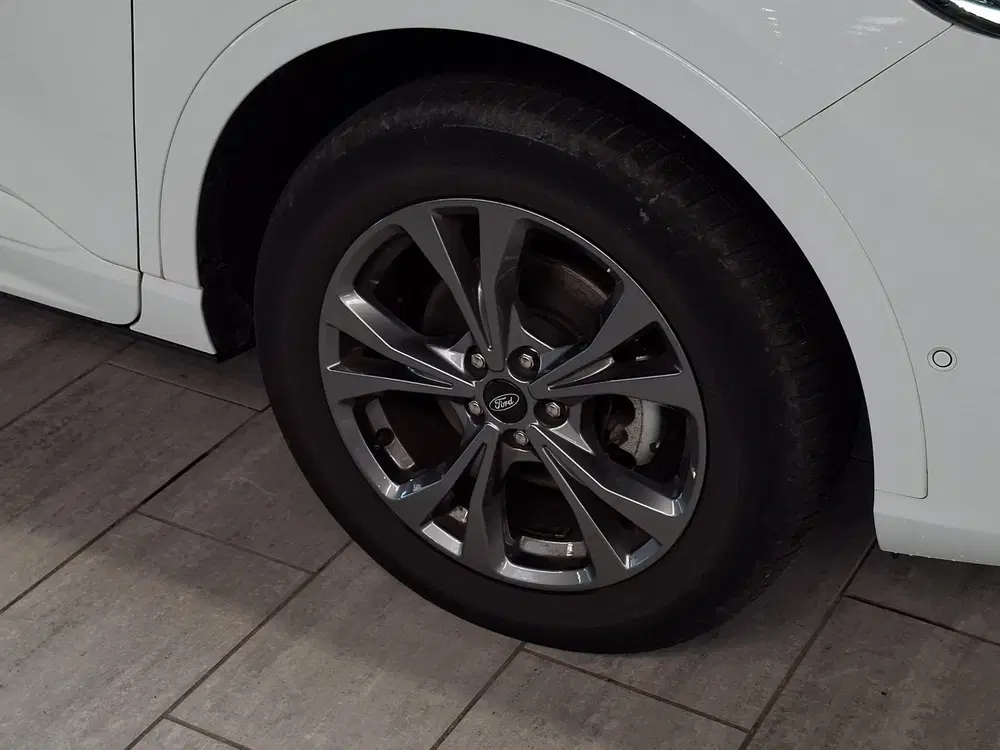 Ford Kuga 2.5 PHEV 225 pk ST-Line X uit 2023, foto 10