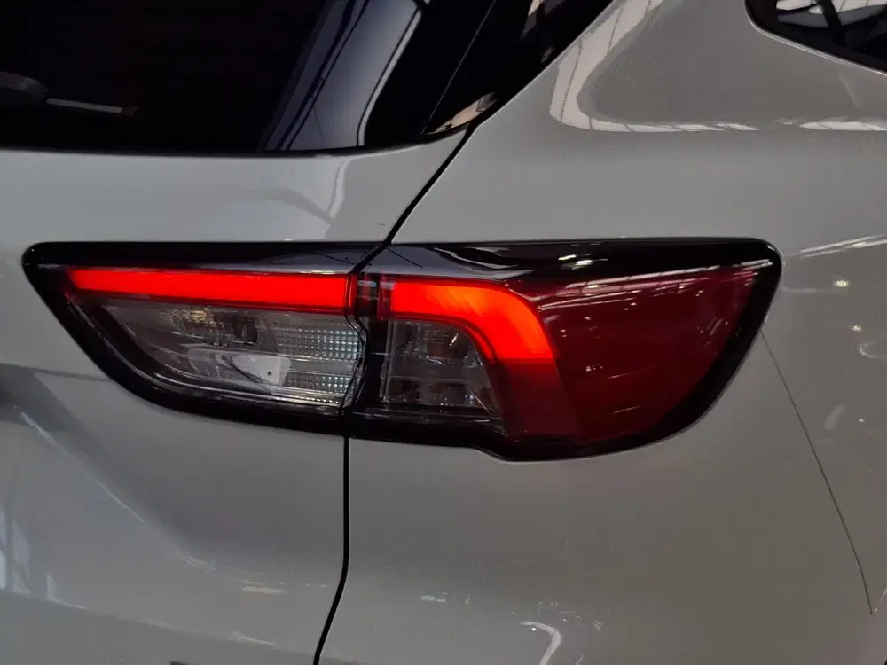 Ford Kuga 2.5 PHEV 225 pk ST-Line X uit 2023, foto 11