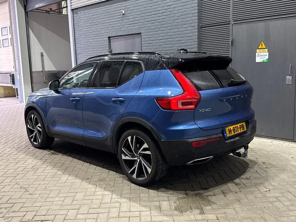 Volvo XC40 T5 Twin Engine R-Design uit 2020, foto 3