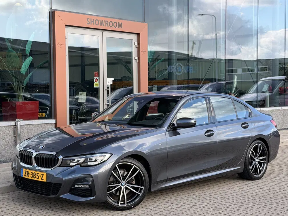 BMW 3-serie 320i M-Sport uit 2019, foto 3