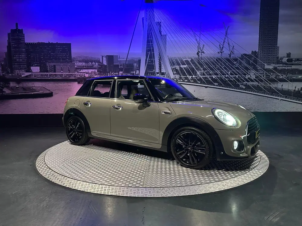 Mini Cooper 1.5 Cooper 60 Years Edition *JCW-Pakket*LE uit 2019, foto 2