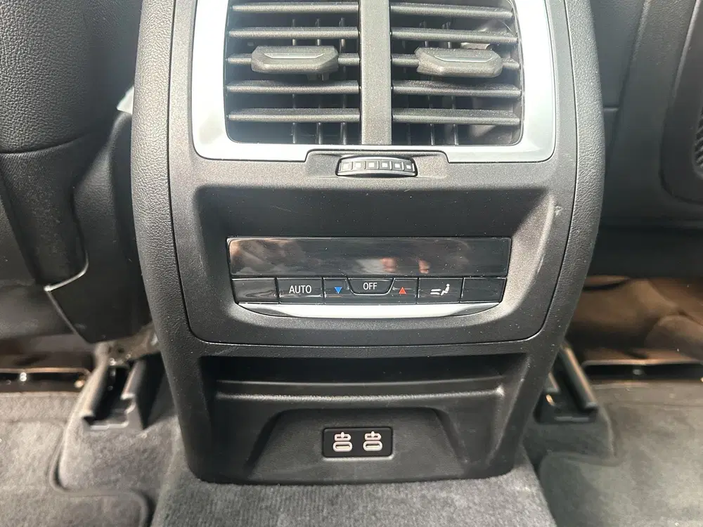 BMW iX3 Executive 80 kWh SOH 99% uit 2023, foto 14