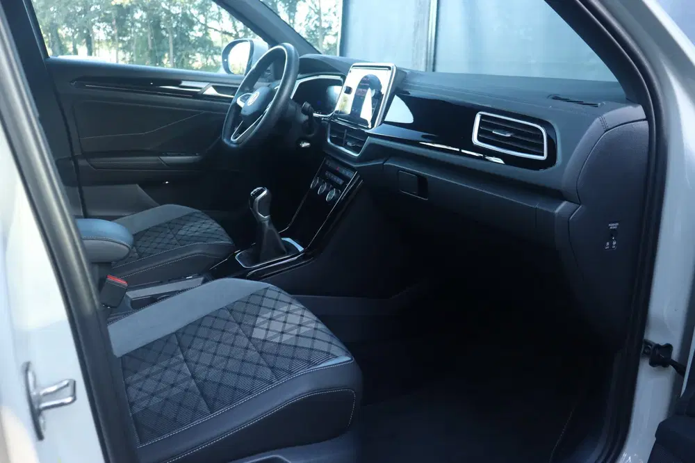 Volkswagen T-Roc 1.0TSI R-Line uit 2024, foto 10