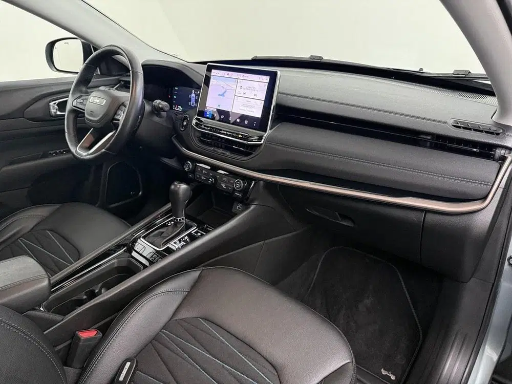 Jeep Compass 4xe 240pk Plug-in Hybrid Upland Pano uit 2023, foto 3
