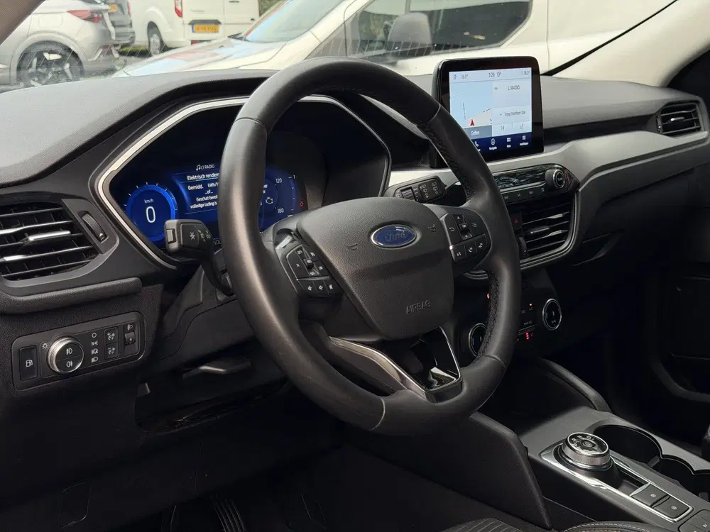 Ford Kuga 2.5 PHEV Cool & Connect Stoelverwarming uit 2023, foto 6