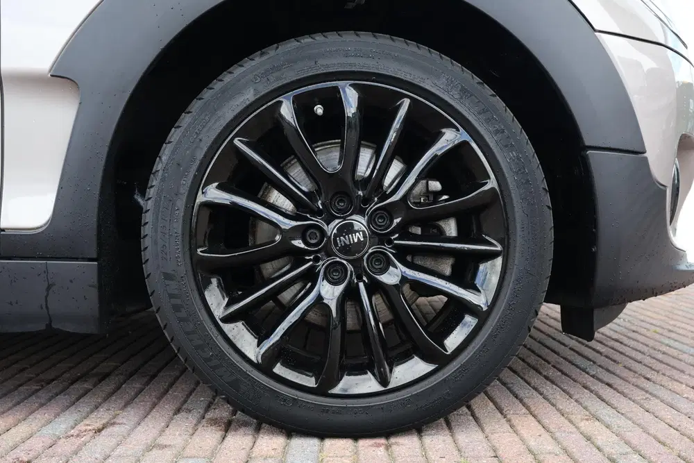 Mini Clubman 1.5 Cooper Business Edition uit 2022, foto 6