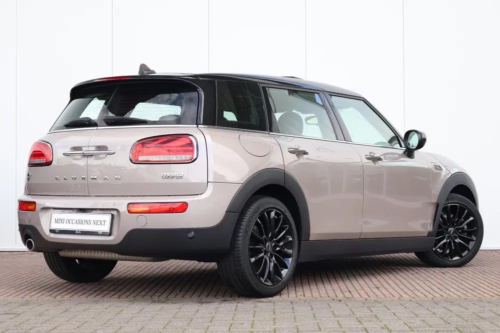 Mini Clubman 1.5 Cooper Business Edition uit 2022, foto 7