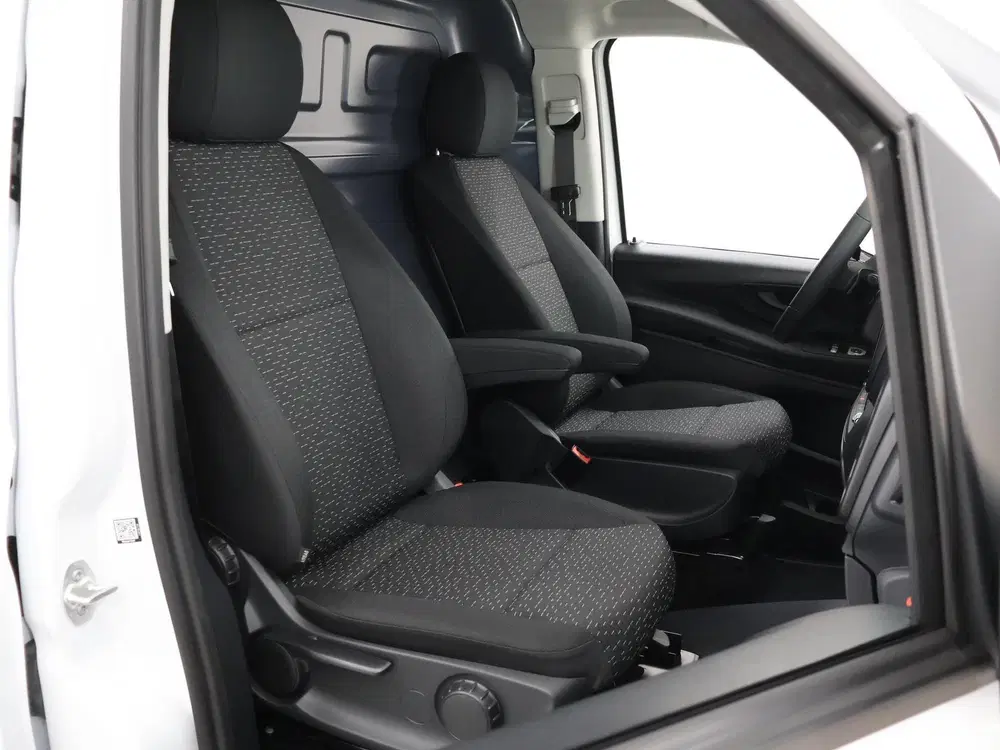 Mercedes-Benz Vito 112 Bestelwagen L2 66 kWh uit 2025, foto 10