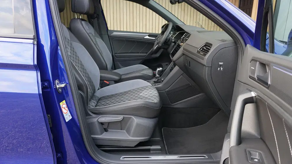 Volkswagen Tiguan 1.5 TSI 150pk 3x R-Line Pano.Dak H&K *Blac uit 2023, foto 10