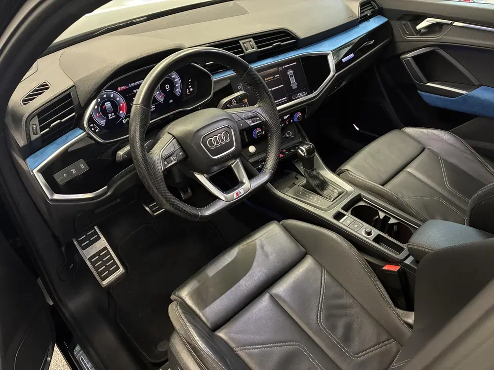 Audi Q3 45 TFSI quattro S-Line edition one uit 2019, foto 3