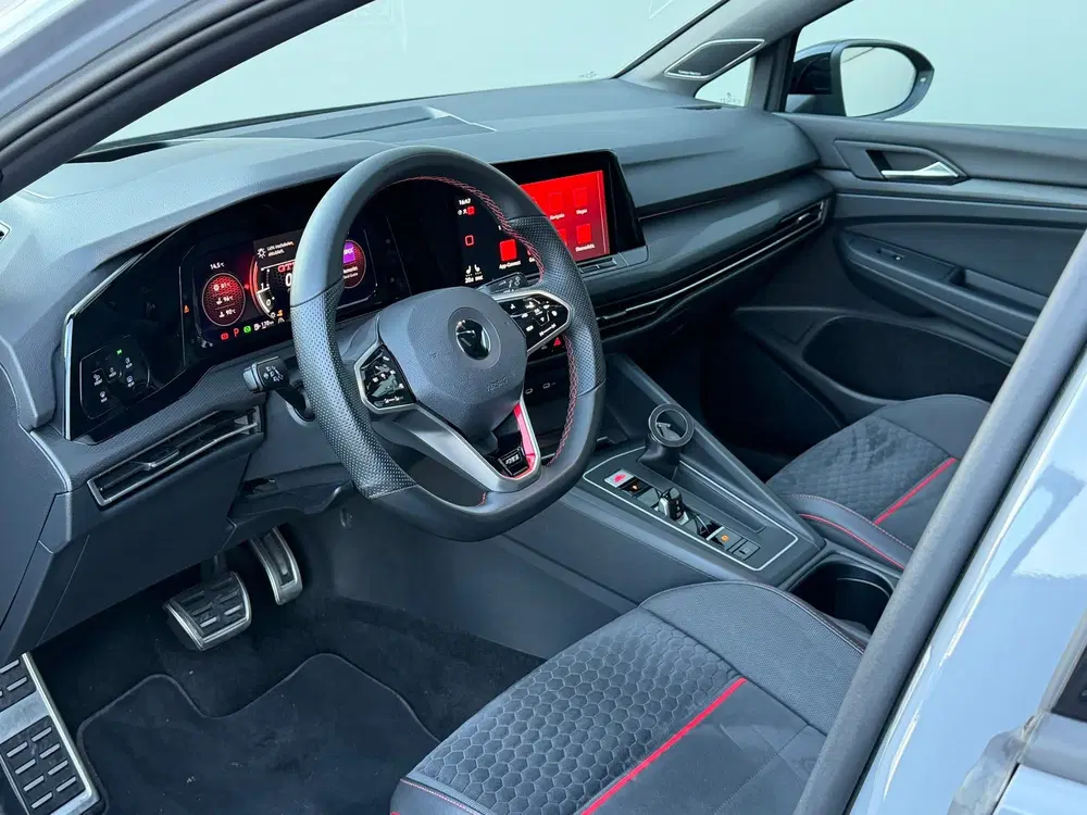 Volkswagen Golf 2.0 TSI Clubsport Nürburgring HuD H&K Pano uit 2021, foto 2