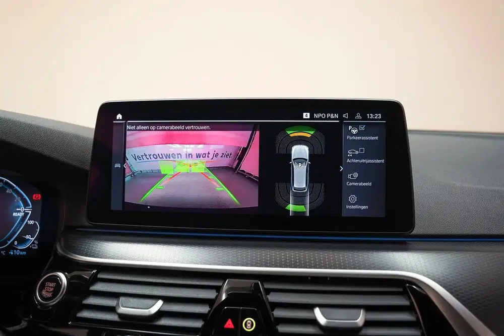 BMW 5-serie 5 Serie 530e M Sport Shadow [ Panorama App uit 2022, foto 7