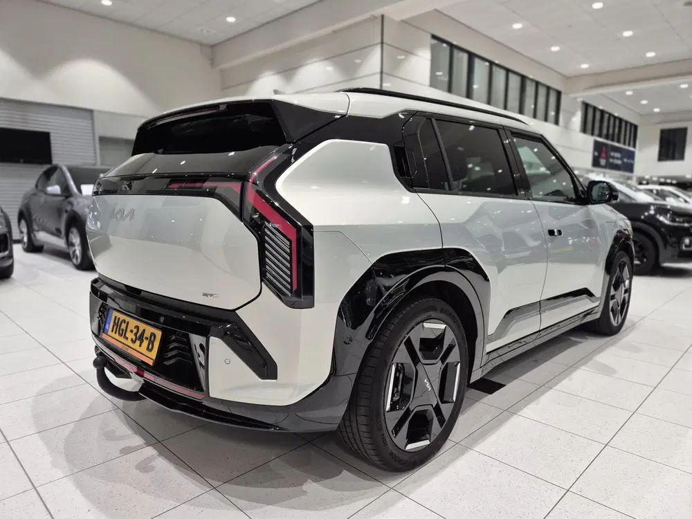 Kia EV3 GT-PlusLine 81.4 kWh uit 2025, foto 8