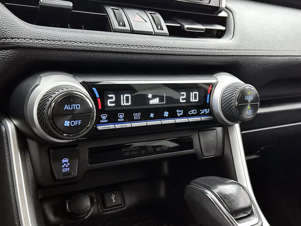 Toyota RAV 4 2.5 Hybrid AWD Dynamic uit 2022, foto 11