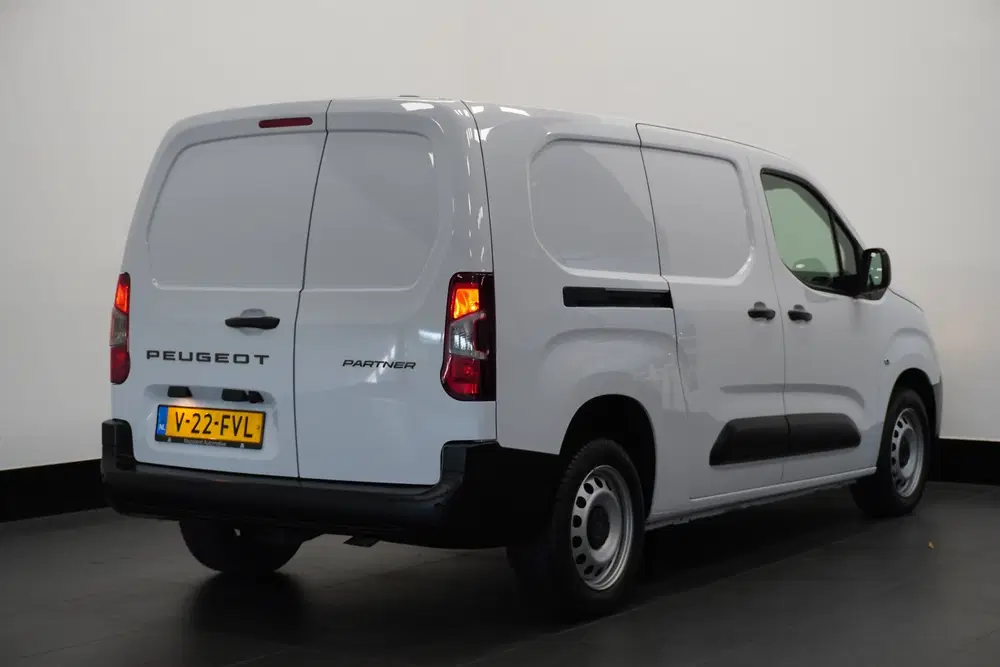 Peugeot Partner 1.5 BlueHDi 102PK L2 EURO 6 uit 2024, foto 2