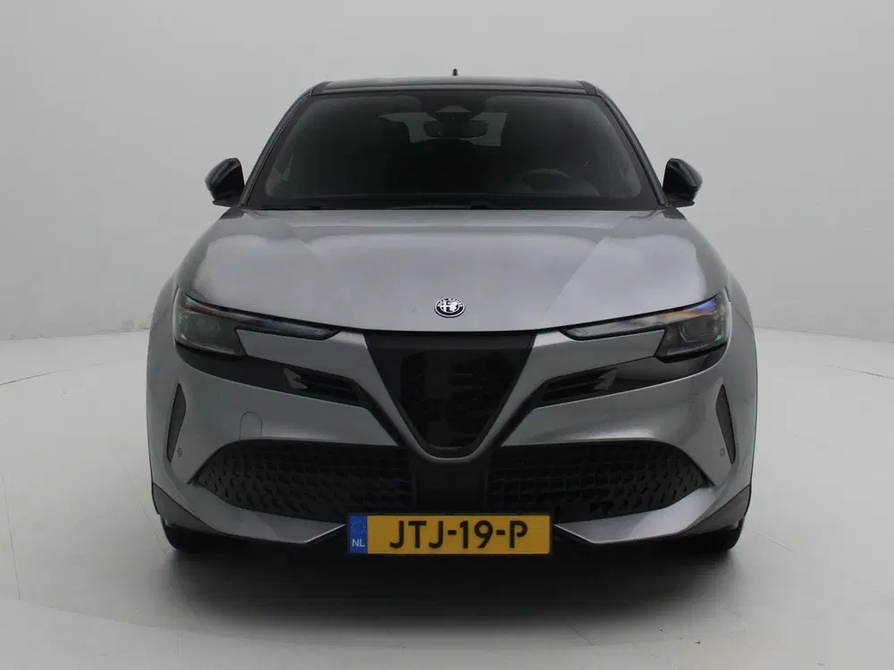 Alfa Romeo Junior Elettrica Speciale 54 kWh uit 2025, foto 3