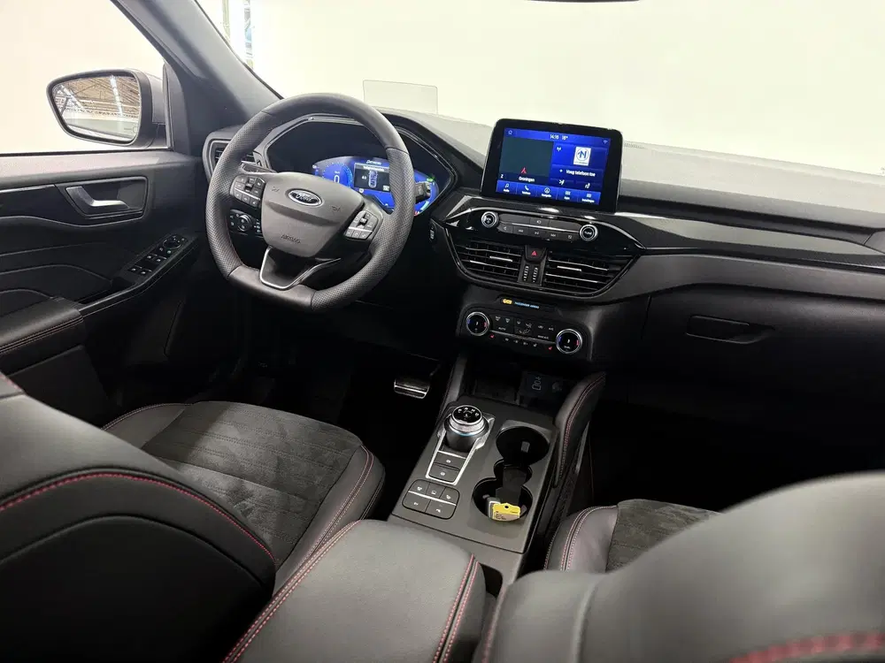 Ford Kuga 2.5 PHEV ST-Line X uit 2022, foto 11