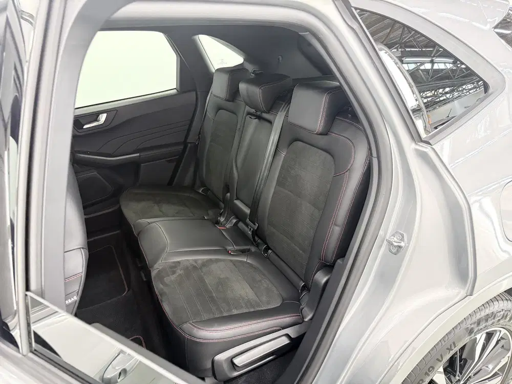 Ford Kuga 2.5 PHEV ST-Line X uit 2022, foto 13