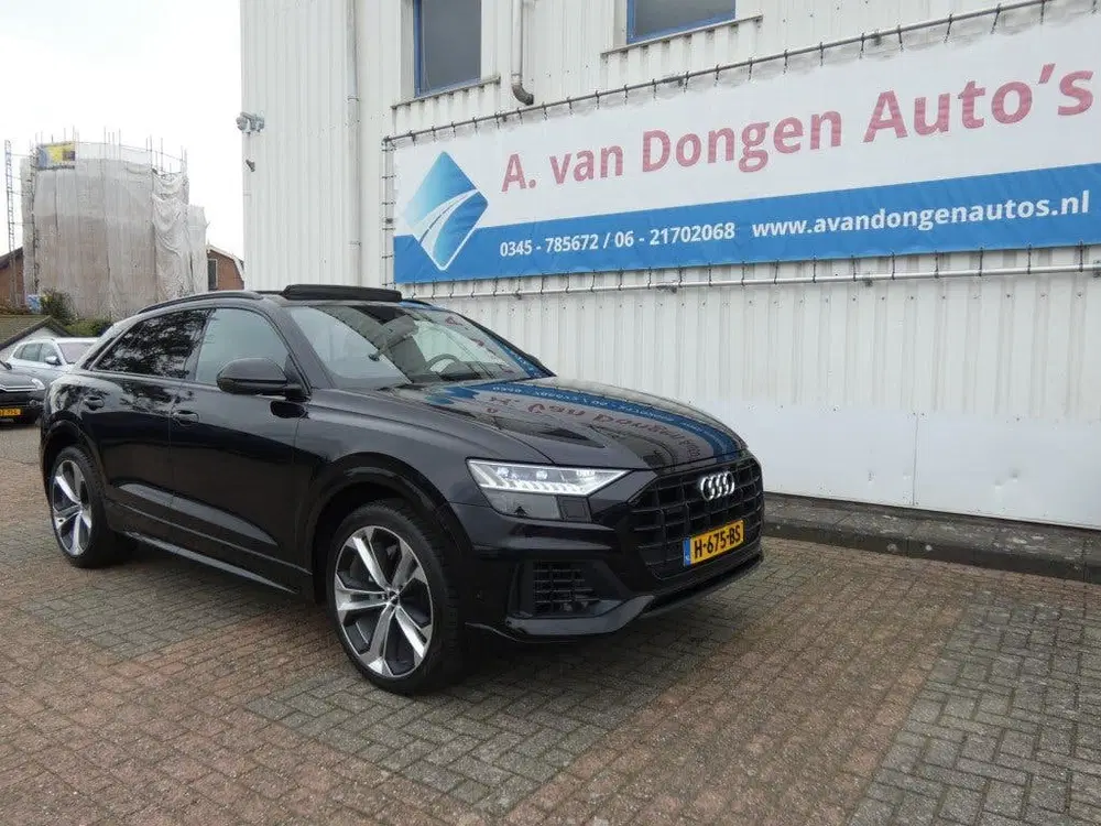 Audi Q8 55 TFSI QUATTRO S-Line uit 2020, foto 5