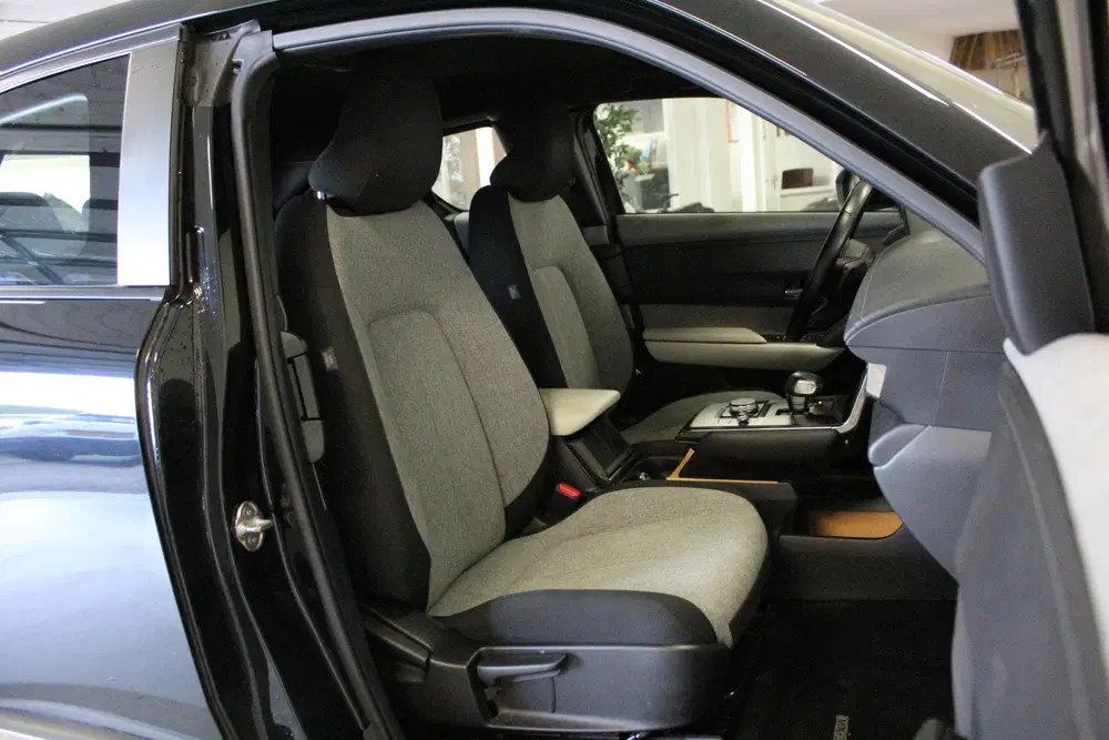Mazda MX-30 e-SkyActiv 145 Comfort 36 kWh uit 2021, foto 15